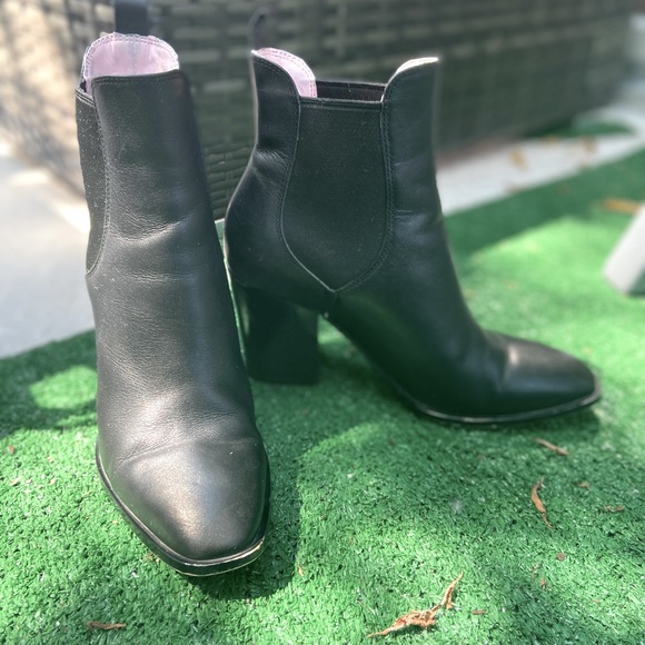 ZARA black ankle boots - Picture 2 of 3